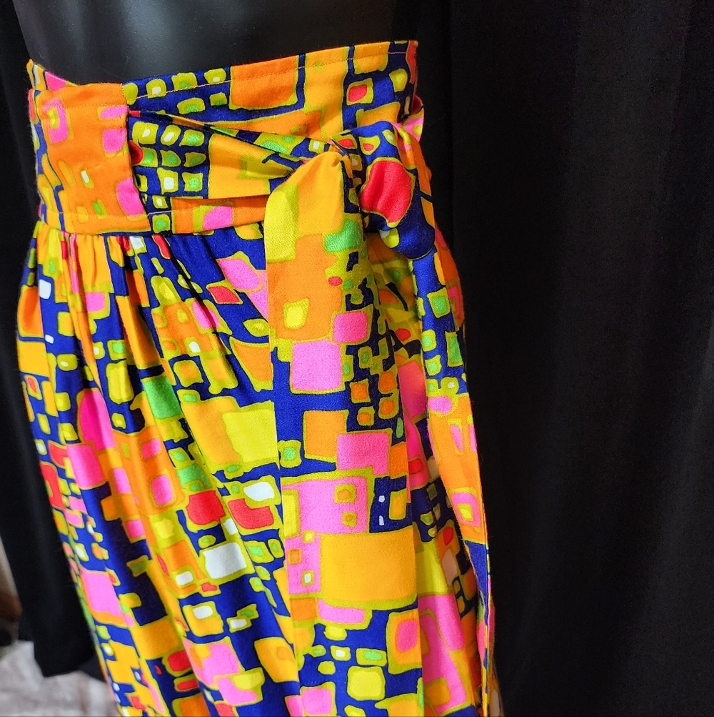 VINTAGE 1970S SCREEN PRINT MAXI WRAP SKIRT BOLD ABSTRACT PRINT SIZE SMALL - Picture 9 of 10